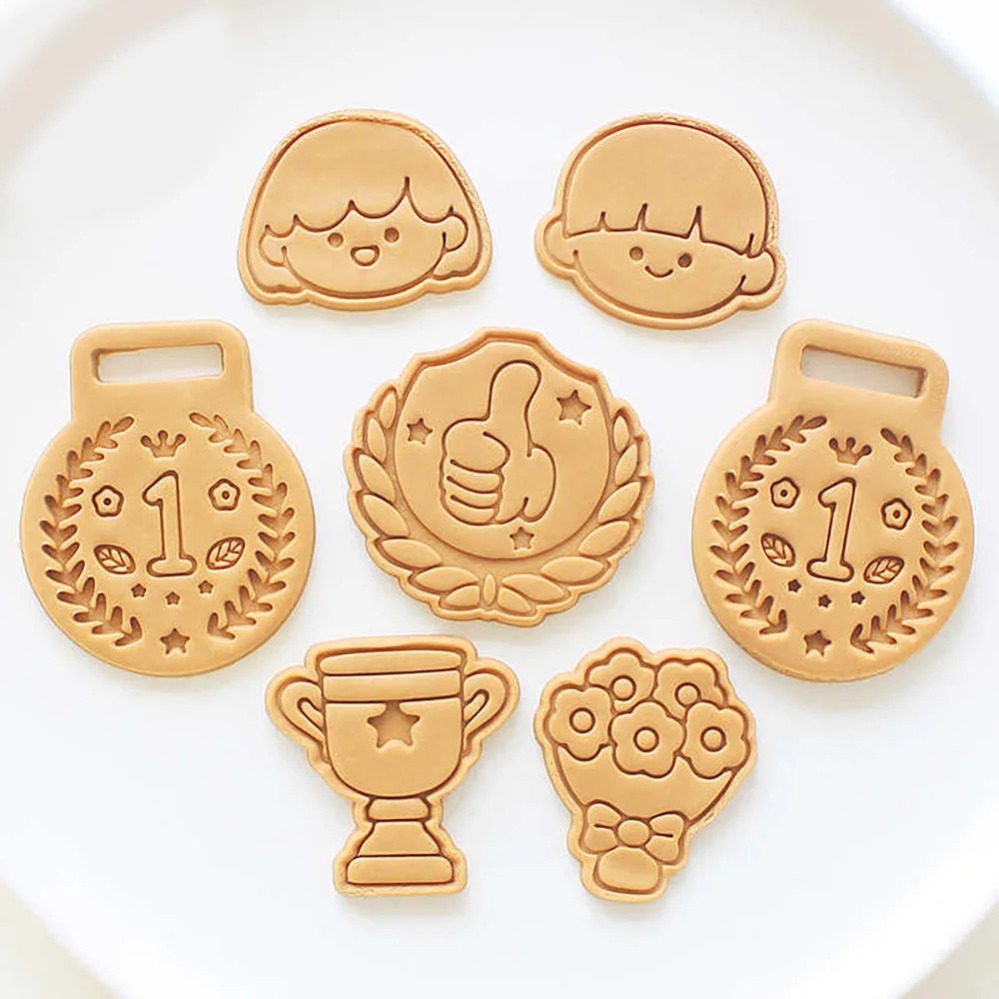 Medals Trophies Cookie Cutters - đánh giá và giá Kitchen Baking Products